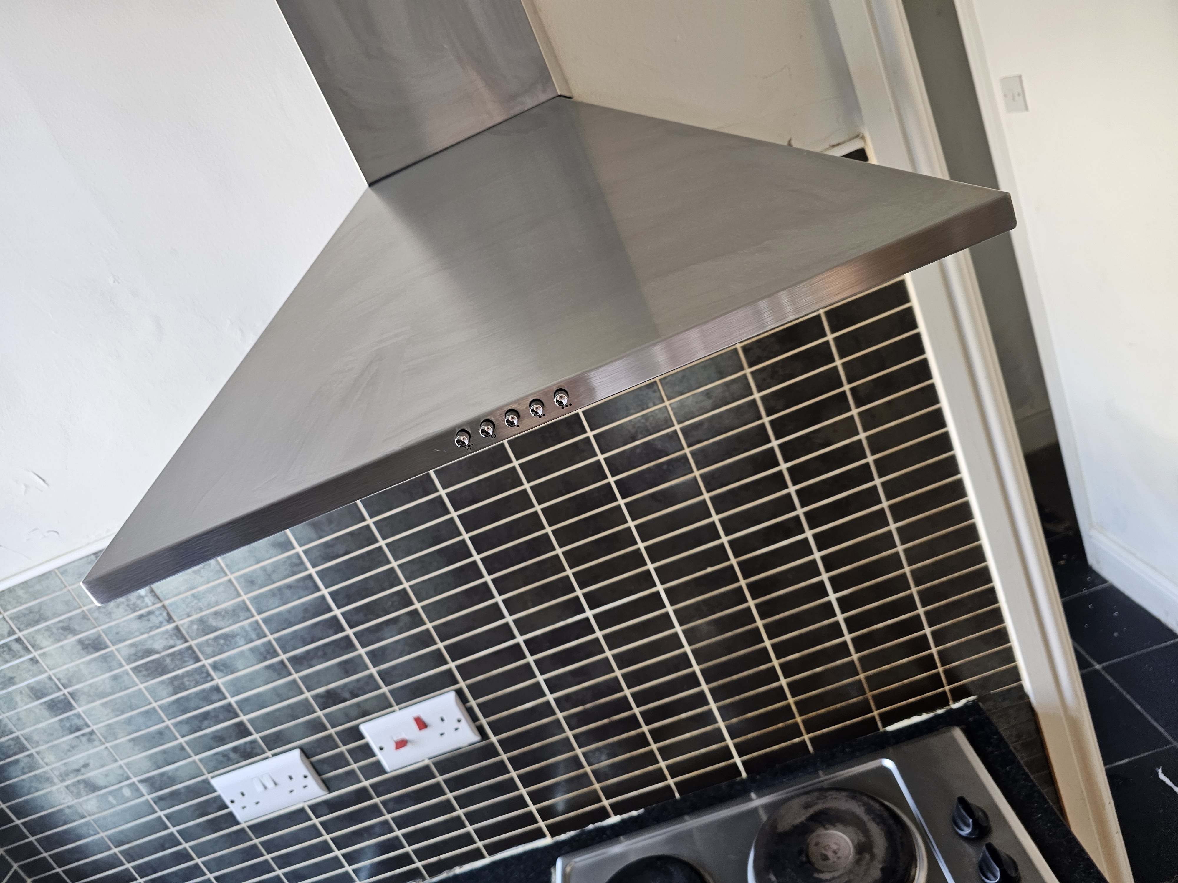 Extractor Fan — after